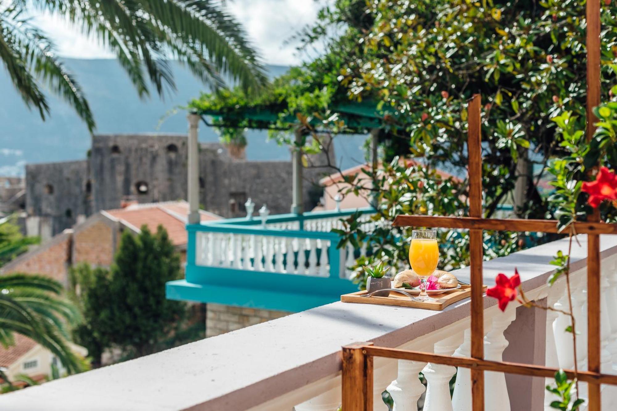 Apartments Belvedere Herceg Novi Bilik gambar